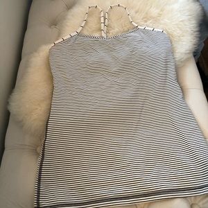 Lululemon top
